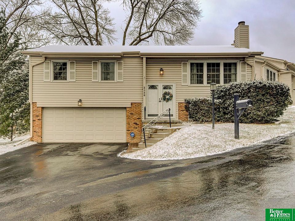 1st image of 2326 S 118th Ct