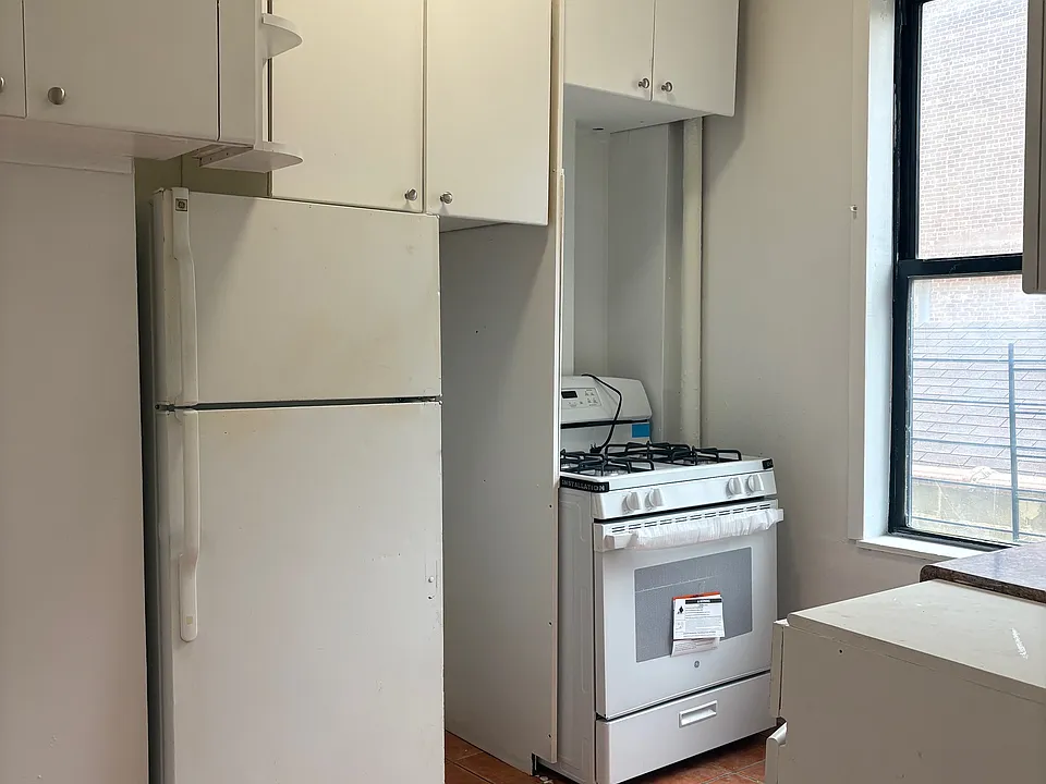 1200 College Ave #3