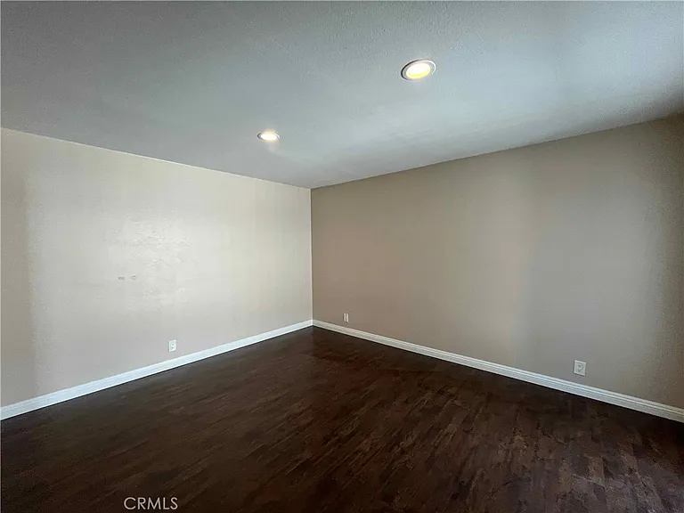 9424 Ethel St — Photo 16