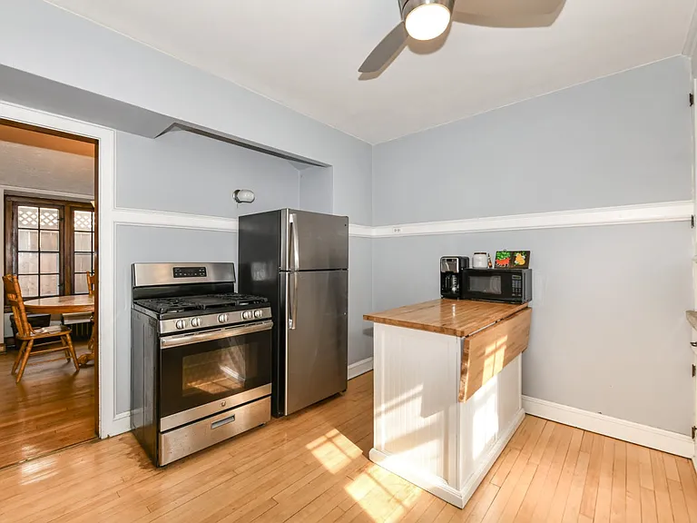 6811 Aetna Ct — Photo 17