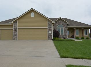 4828 NW Kendall Dr, Topeka, KS 66618