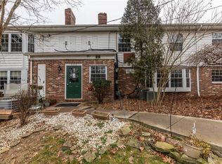 6985 Carriage Hill Dr APT 102, Brecksville, OH 44141