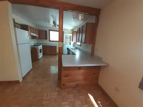 1st image of 37 Waterbury St