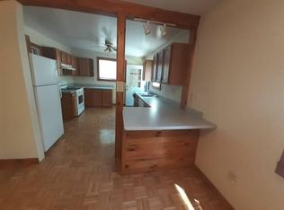 37 Waterbury St, Saratoga Springs, NY 12866
