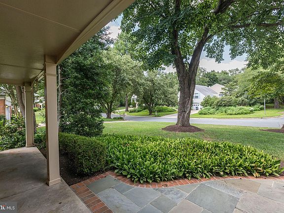 3rd image of 9128 Orchard Brook Dr