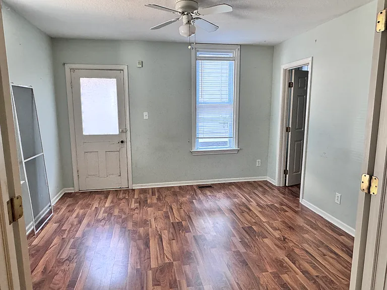 410 Floyd St #3 — Photo 8