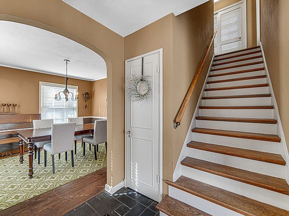 4th image of 17852 Howe Ave