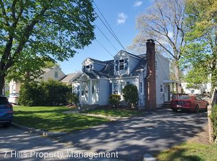29 Calumet Ave, Worcester, MA 01606