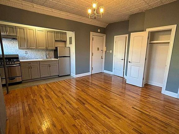 2nd image of 374 7th St APT 5