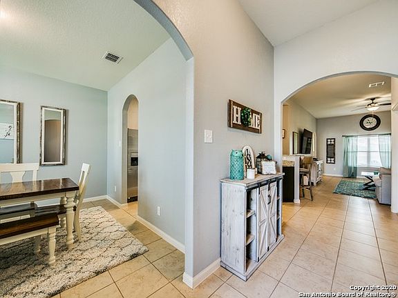3rd image of 6161 Daisy Way