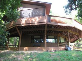 166 Angler Ln, Montross, VA 22520