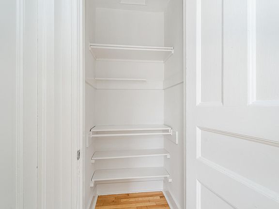 5th image of 441 Broderick St #1