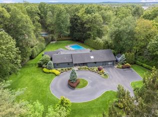4 Creighton Dr, Livingston, NJ 07039