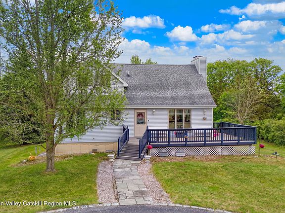 2nd image of 2931 Sleepy Hollow Road