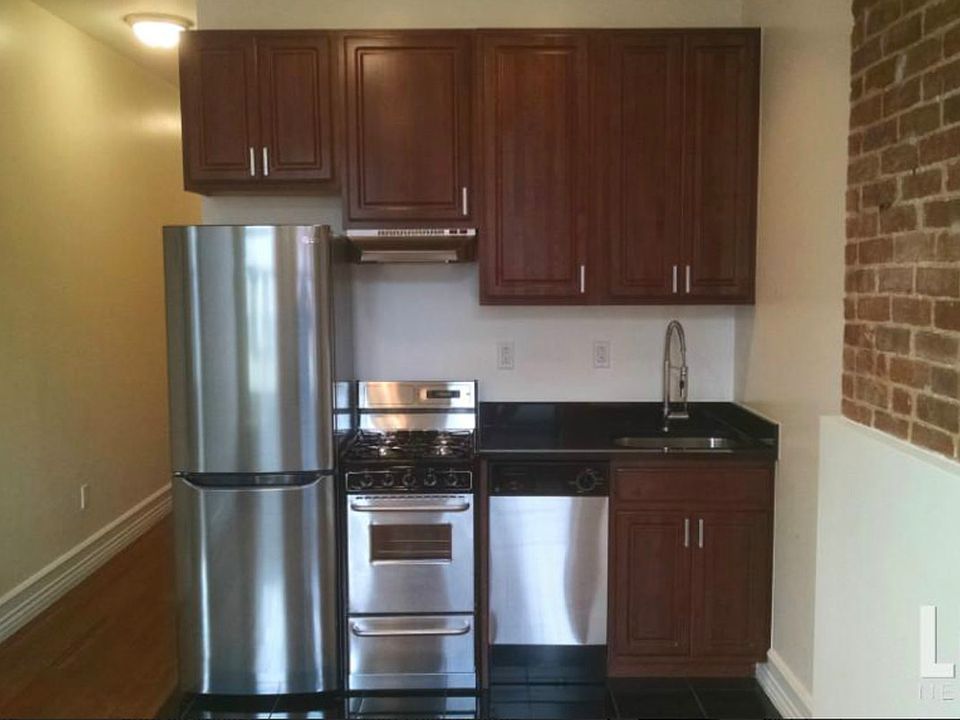 1st image of 10 W 103rd St #C1