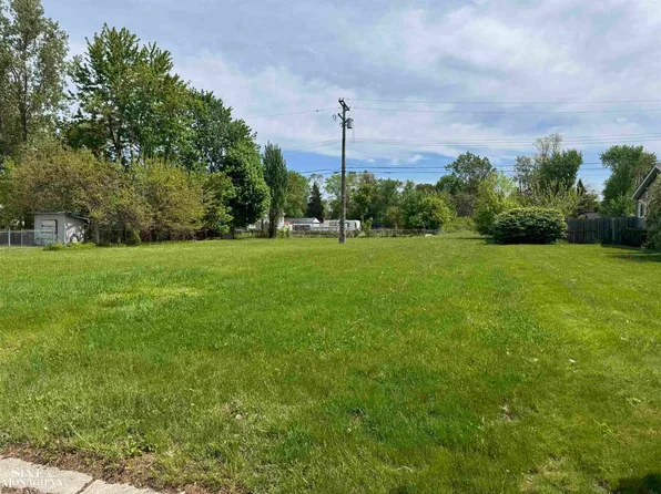 1819 & 1825 Kern St, Pt Huron, MI 48060