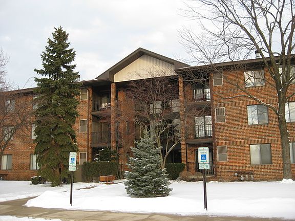 4th image of 5703 S Cass Ave APT 110