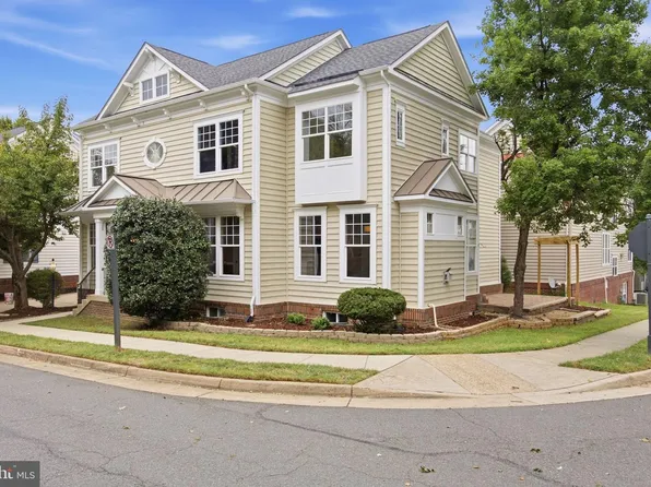 10017 Pentland Hills Way, Bristow, VA 20136