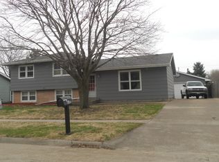 2329 N 5th Ave E, Newton, IA 50208