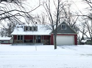 507 Oak St, Danube, MN 56230