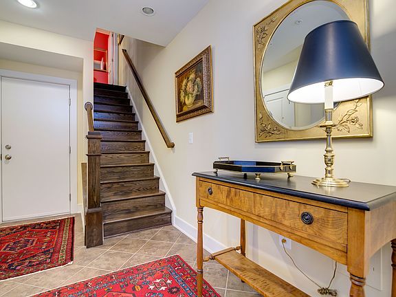 3rd image of 813 N. Alfred Street