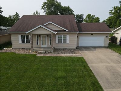 107 W Edgewood Ave, Effingham, IL, 62401