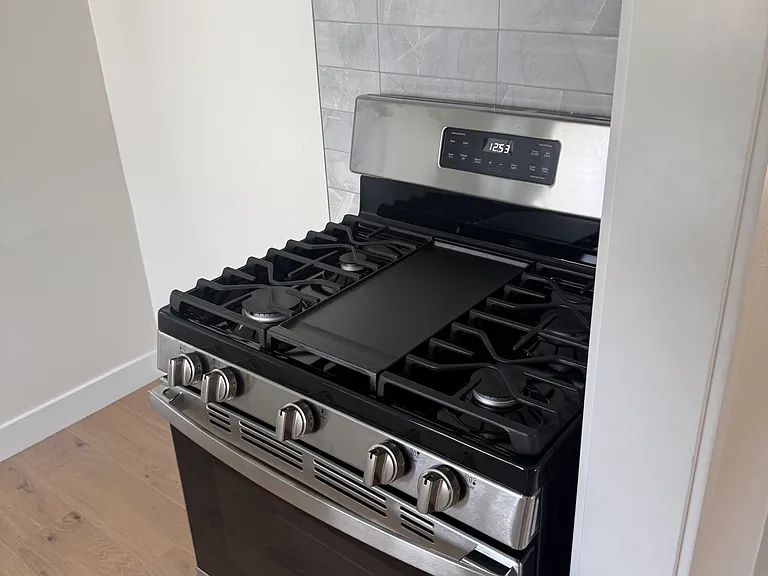 6540 S Pickering Ave — Photo 10