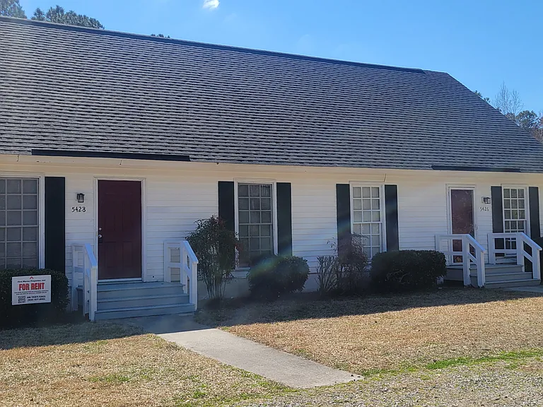 5428 Sidbury Rd — Photo 3