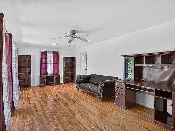 3rd image of 314 N Church St
