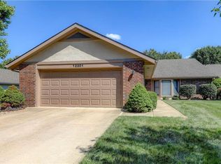 12201 Monrovia St, Overland Park, KS 66213