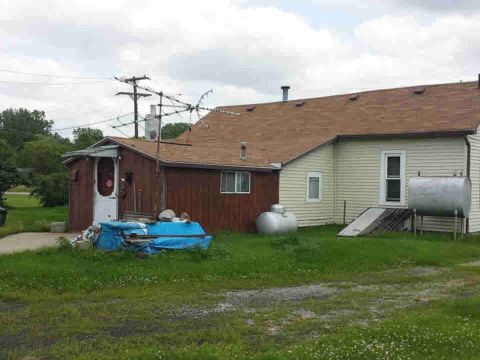 2nd image of 1517 Plank Rd
