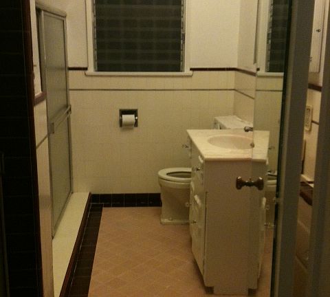 5th image of 3787 Roxton Ave