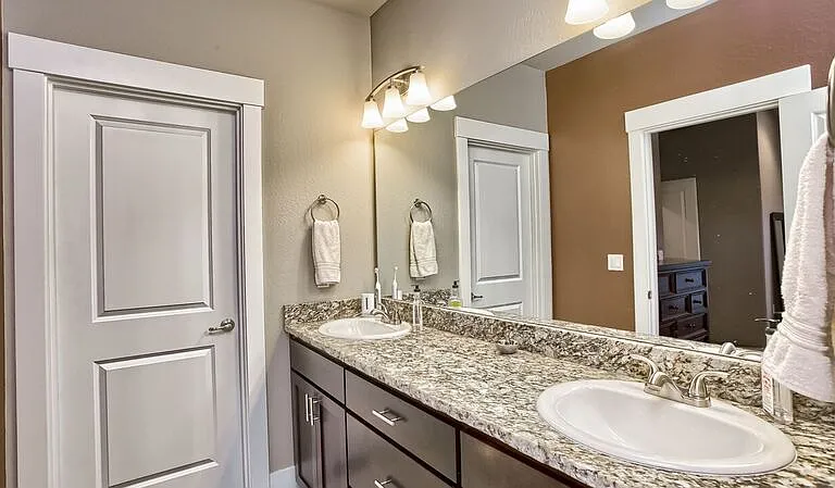 1061 Compton Way — Photo 11