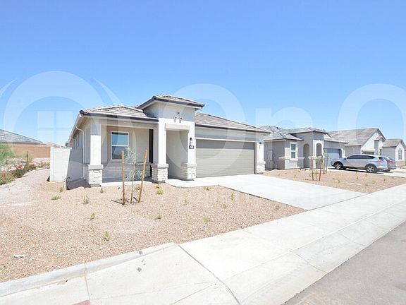 2nd image of 1042 W Laredo St