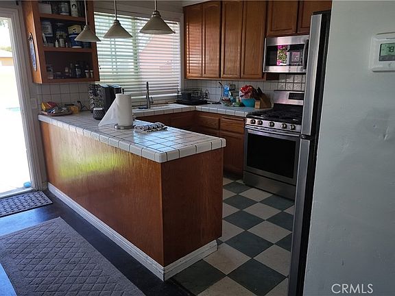 5th image of 6032 Oliva Ave