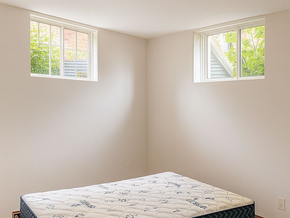 Bedroom B: $705 Private room with Double sized bed