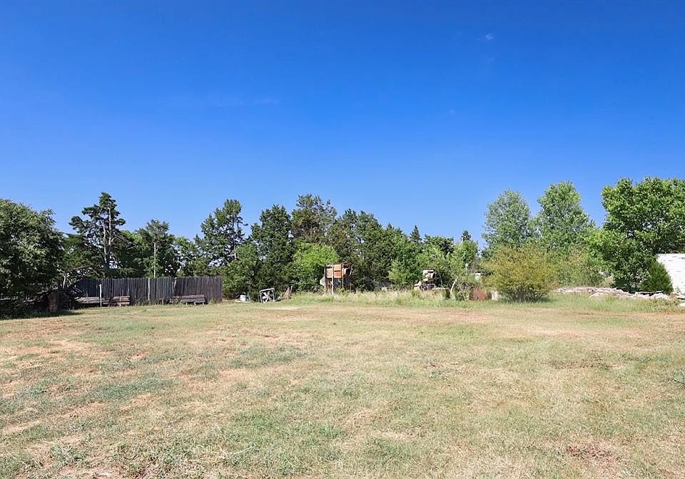 1st image of 9411 Henley Ave
