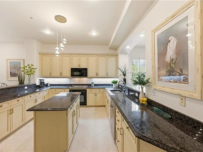 2843 Tiburon Blvd E #7-102 — Photo 13