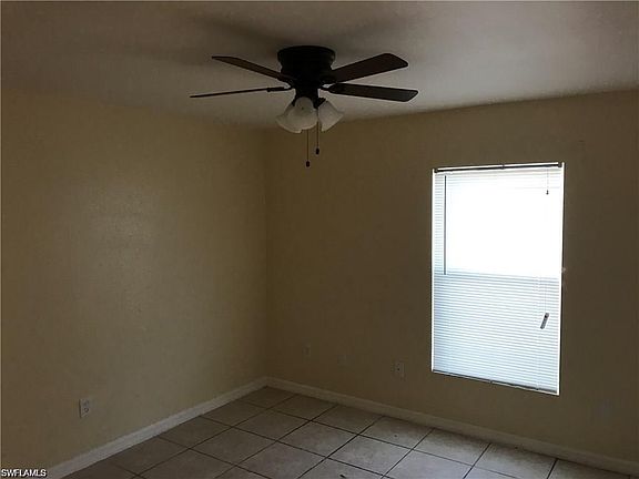 4th image of 4648 Golfview Blvd