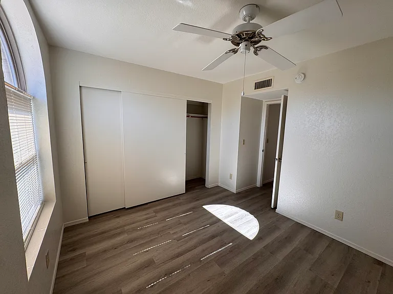 1491 S Moonlight Dr — Photo 8