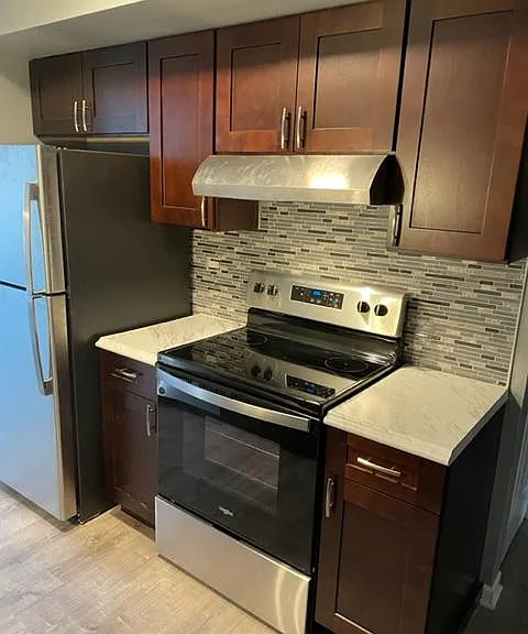 642 Melrose Ln #1 — Photo 16
