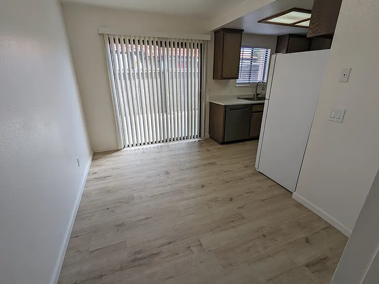 701 N C St #C — Photo 7