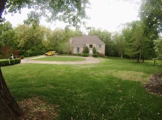 4311 Summer Hill Ct, Paducah, KY 42001