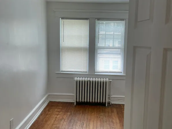 4529 Harding Rd, Pennsauken, NJ 08109