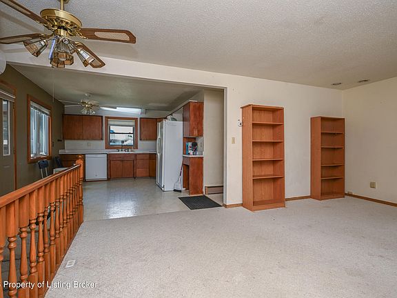 3rd image of 366 2nd Ave NW