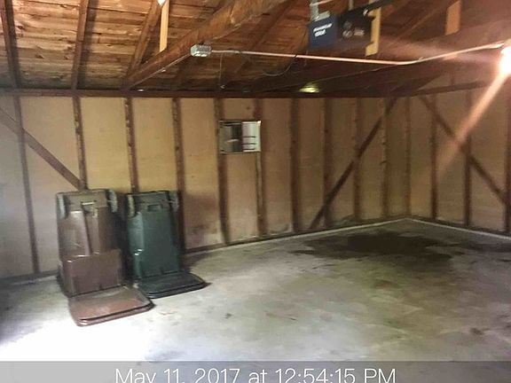 4th image of 522 Antietam St