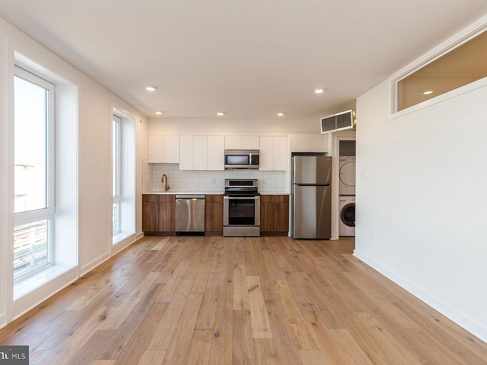 1st image of 1416 Frankford Ave #305