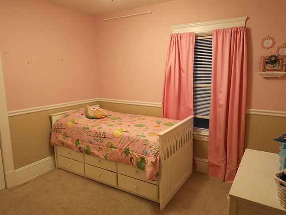 5th image of 1509 Larchmont Ave