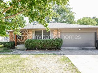 8514 Sweetwater Dr, Dallas, TX 75228