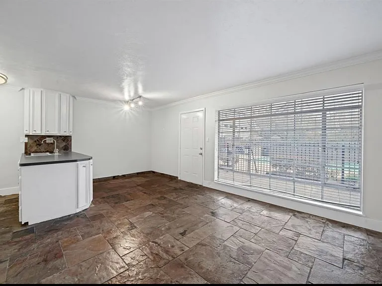2322 Richton St #7 — Photo 10